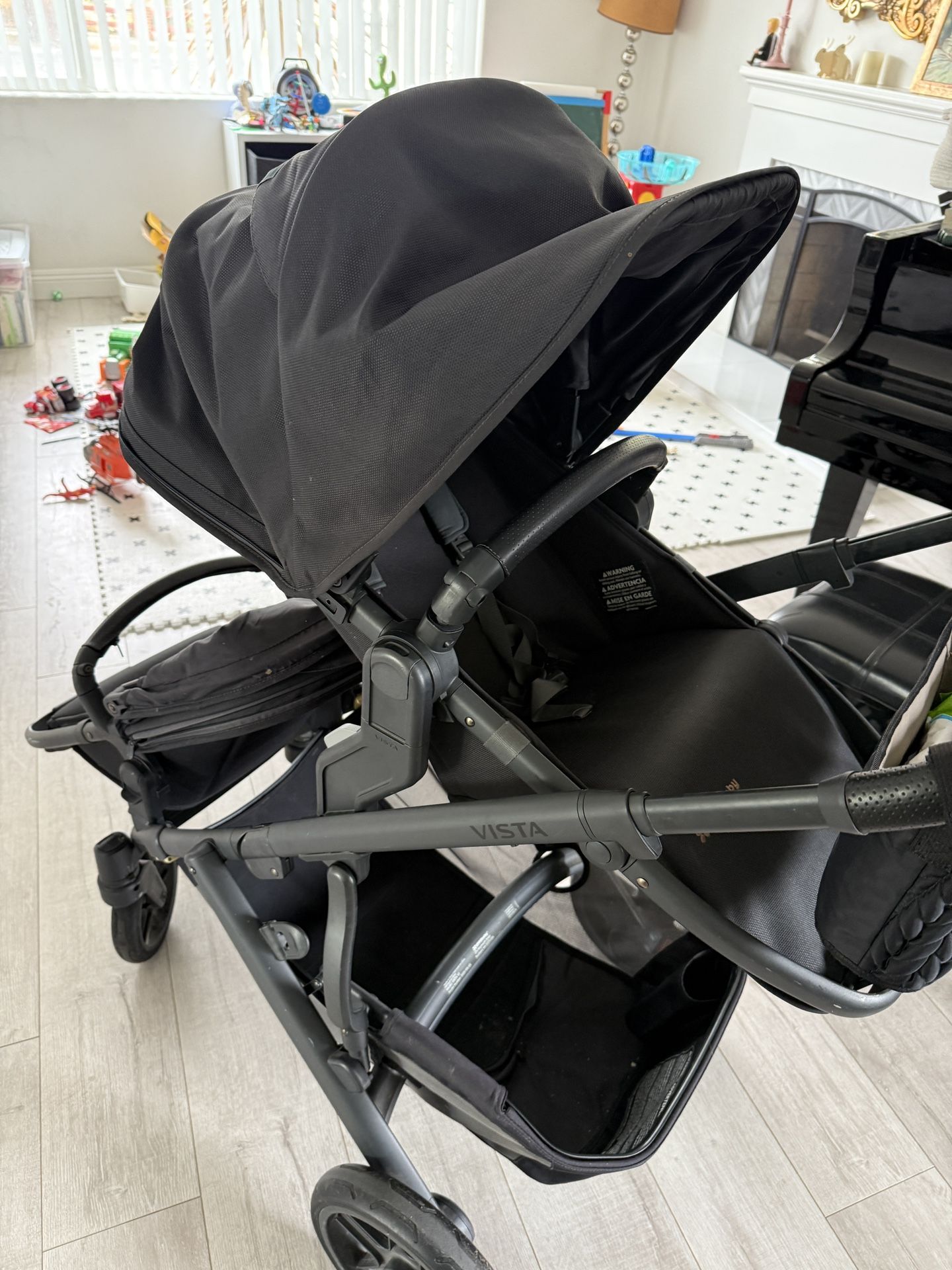 Uppababy V2 Stroller Black With Bassinet & Rumble Seat