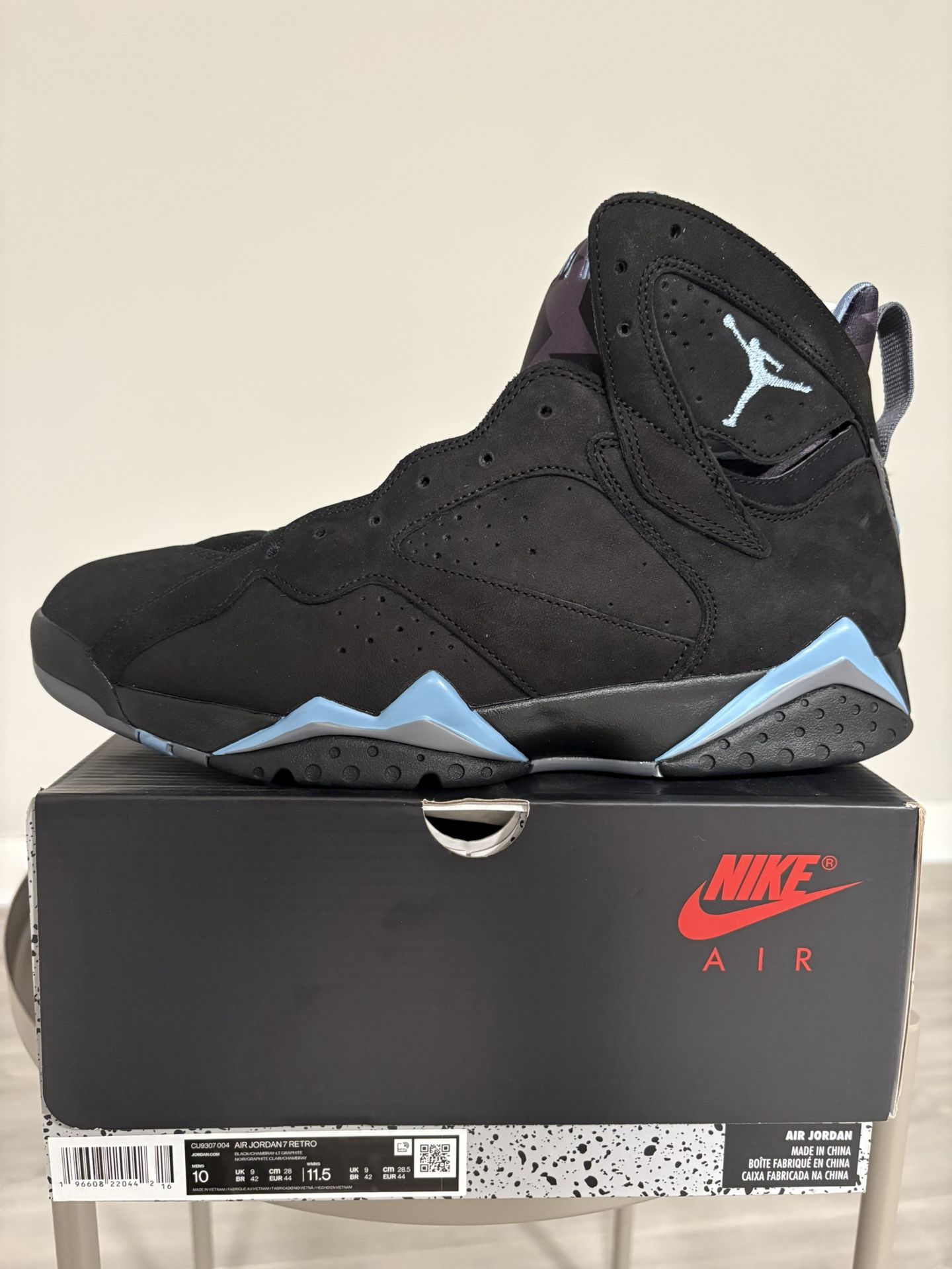 The Jordan 7 Retro Chambray 2023 Size10