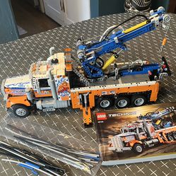 Lego Technic Tow Truck- retired set  42128