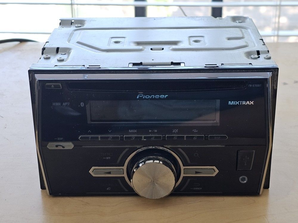 Pioneer FH-X700BT Bluetooth Double-Din Car Headunit Receiver Radio MP3/CD/USB