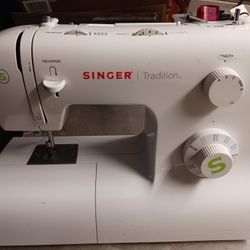 SINGER Sewing Machine 2277