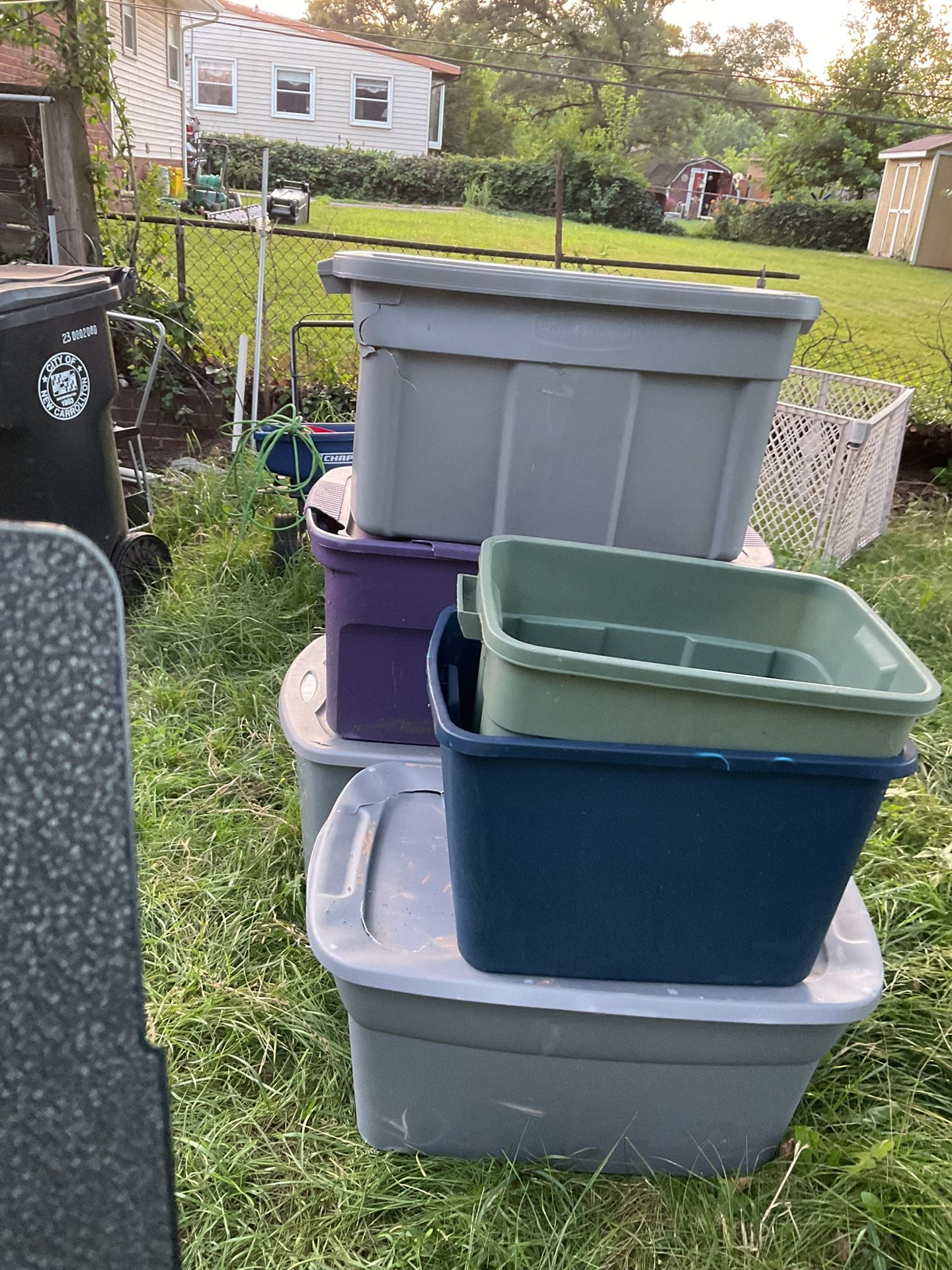 Few Storage Bins The Longest One Is (38” X 18”) Two Damage On One Corner Top, Two Without Tops ( NO SHIPPING)
