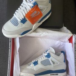 Jordan 4 Military Blue Size 8/5