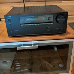 ONKYO  TX-NR6050 Receiver