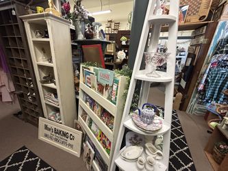 Vintage Decor, Furniture, Collectibles & More