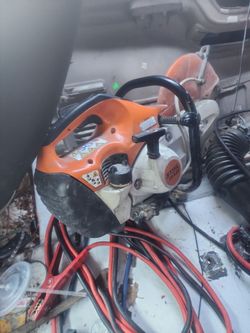 Concrete saw