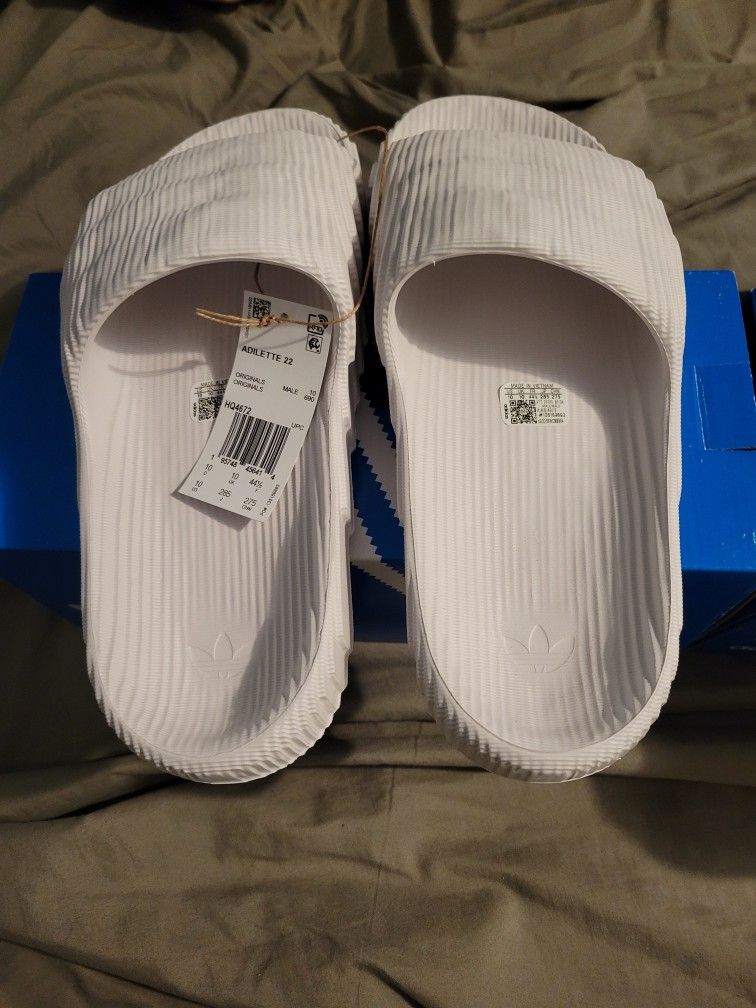 ADIDAS ADILETTE 22
