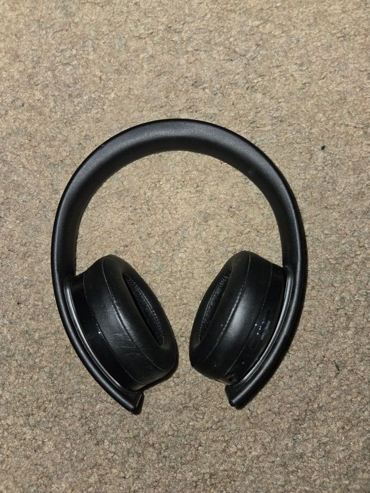 Sony PlayStation Gold Wireless Headset 7.1 Surround Sound Headphones