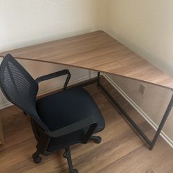 Small Corner Desk & Desk Chair