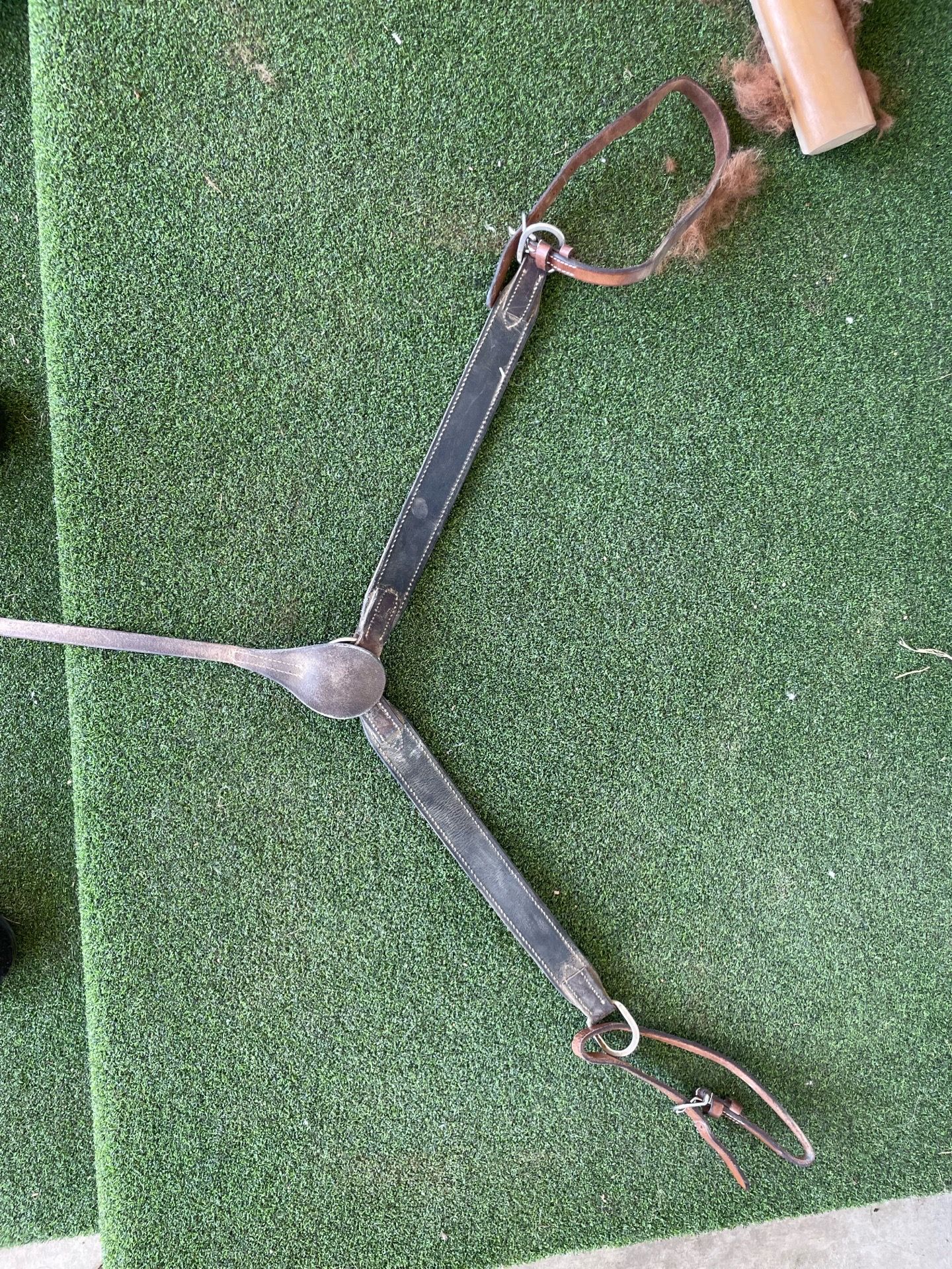 Breast collar