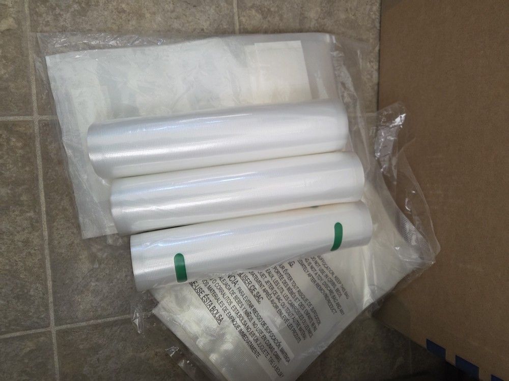 Plastic Bags To Seal Food Tight.