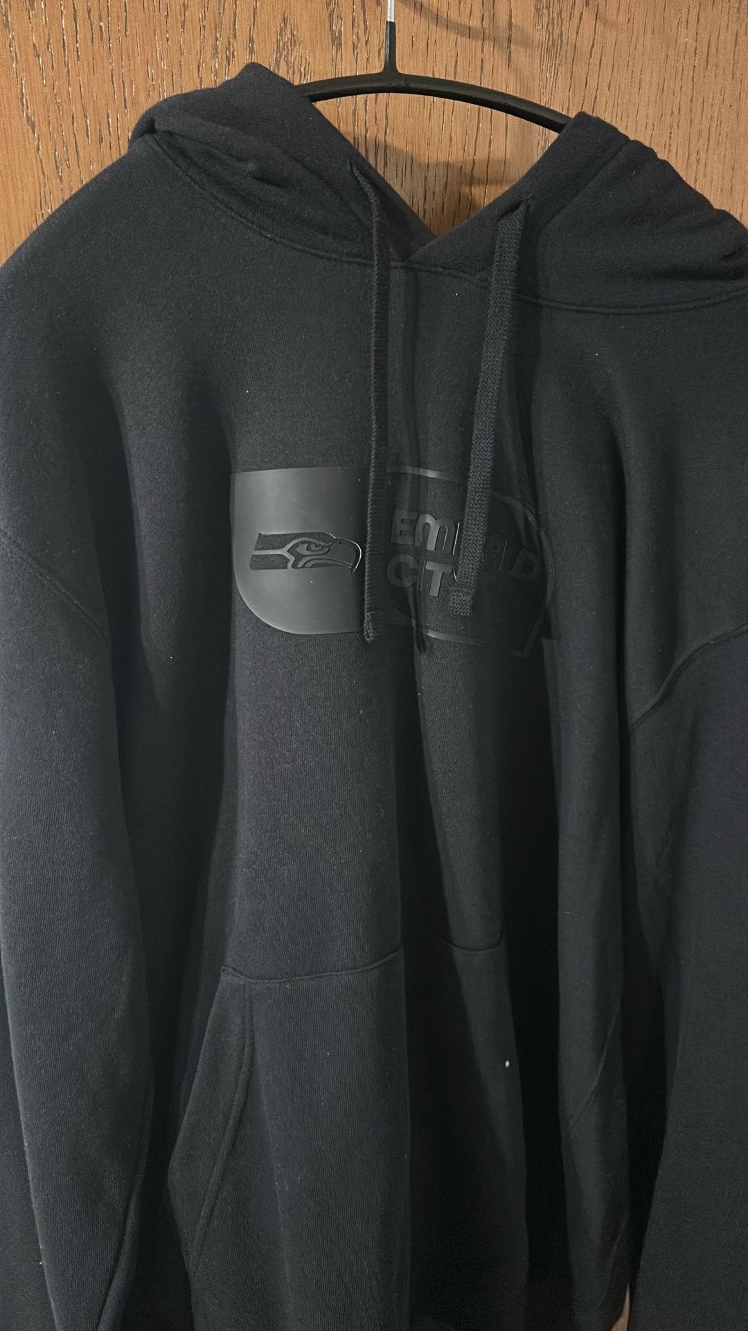 Seattle hoodie large