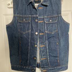  Like New! Stylish Denim Vest Jacket - Sleeveless - Blue - 14 - Women’s Girls