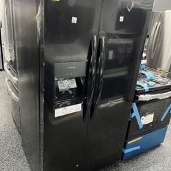 Frigidaire Black Side By Side Refrigerator Ice & Water