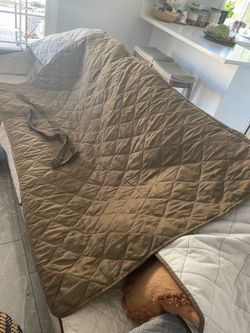 Live seat cover