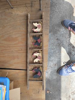 Chicken Wire Chicken Decor