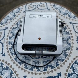 Salton Belgian Waffle Maker, Lightly Used