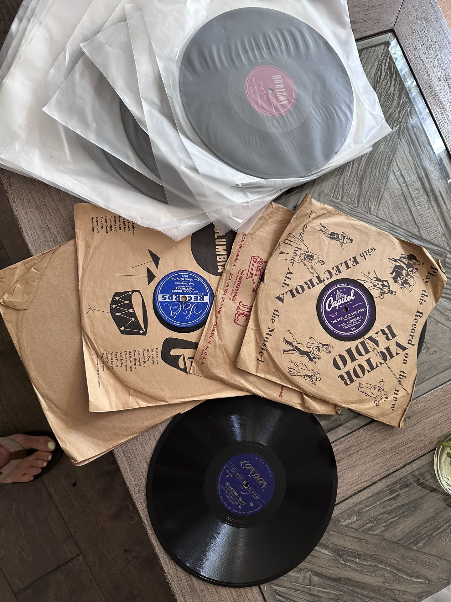 Old Records - Various Artists