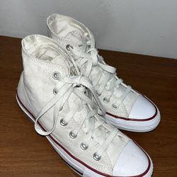 Nice White Converse Size 8