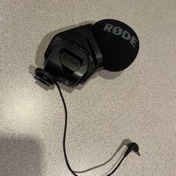 RODE Stereo VideoMic Pro Stereo On-Camera Microphone