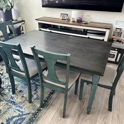 Dining Table w/ 4 Chairs and Bench