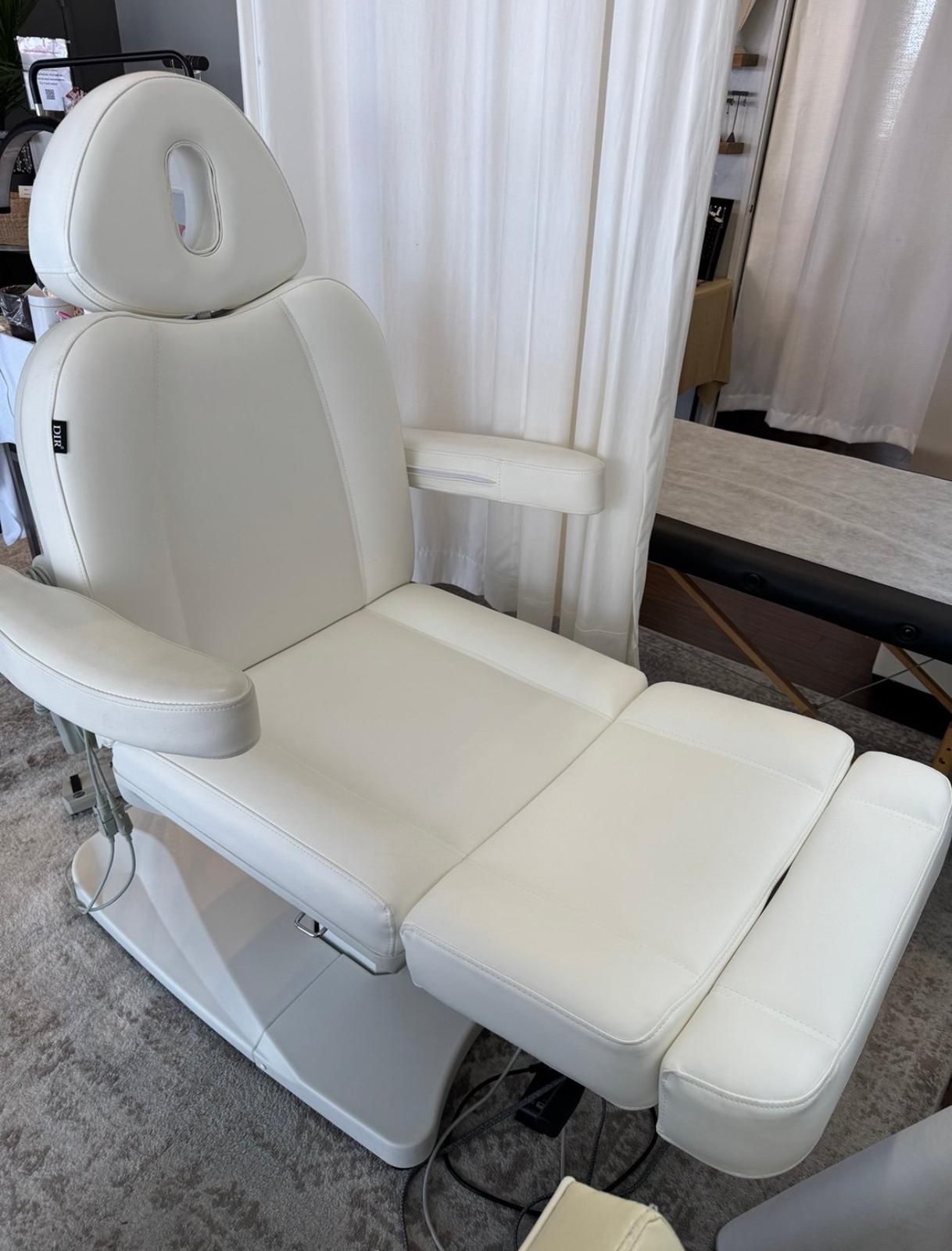 Massage/Beauty Salon/ Facial Chair