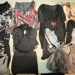 Ladies Size Small (24 Items) ❗️Firm Price❗️