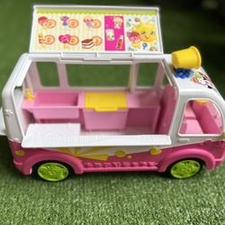 Dolls Ice Cream Truck 