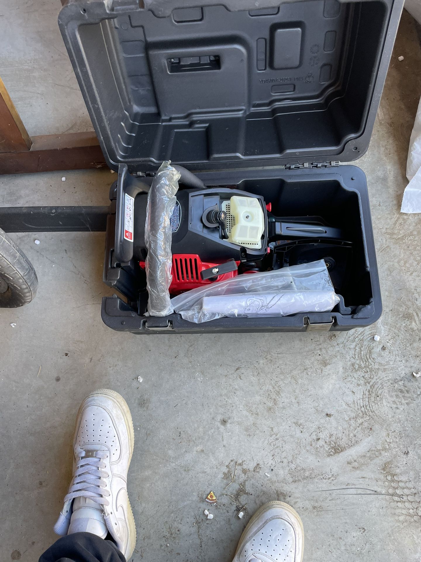 Chainsaws 