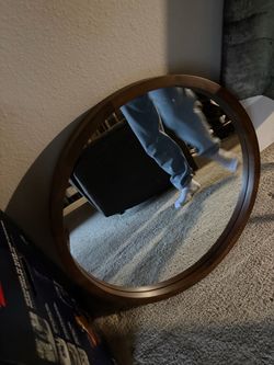 Wall mirror
