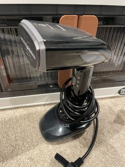 Portable Clothes Steamer