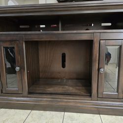 TV STAND 