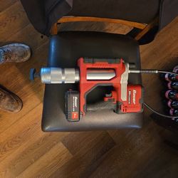 Bauer 20v Lithium Grease Gun