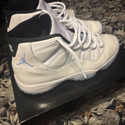 Jordan 11 Legend Blue 