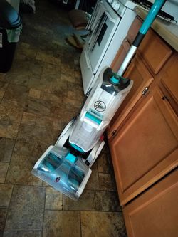 Hoover Carpet Shampooer In Good Condition