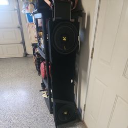 10 ' Kicker Subs And 800 Watt Amp 