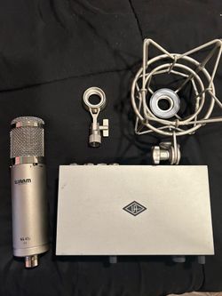 Warm Audio Mic & Audio Interface. “NO CHORDS” “ NO BOX “