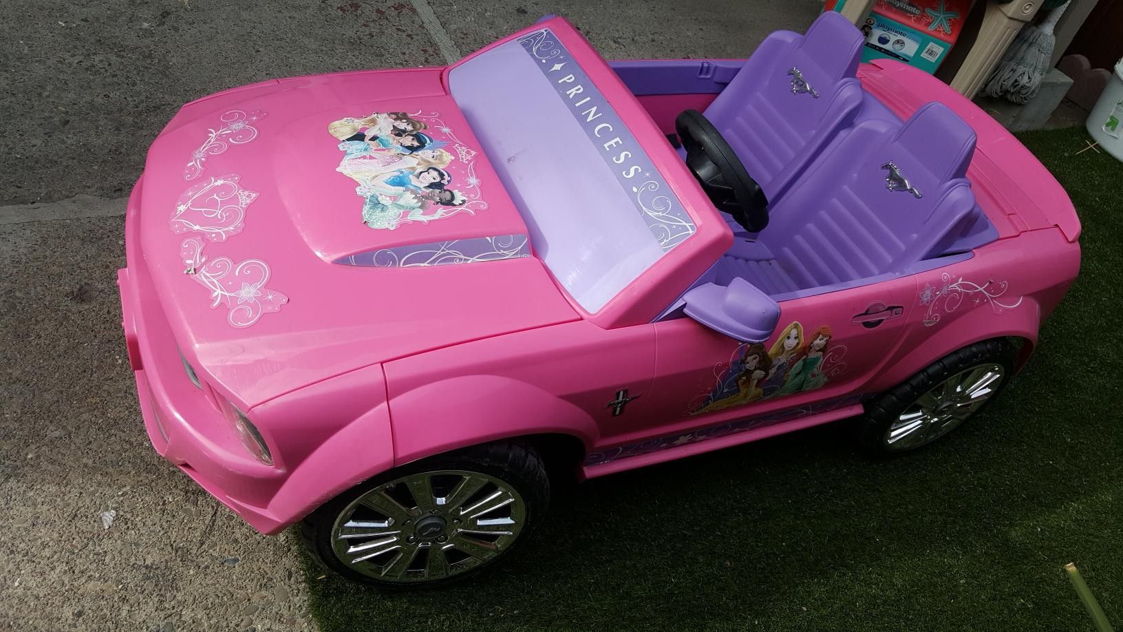 Power wheels Disney Princess Ford Mustang for Sale in Redwood City