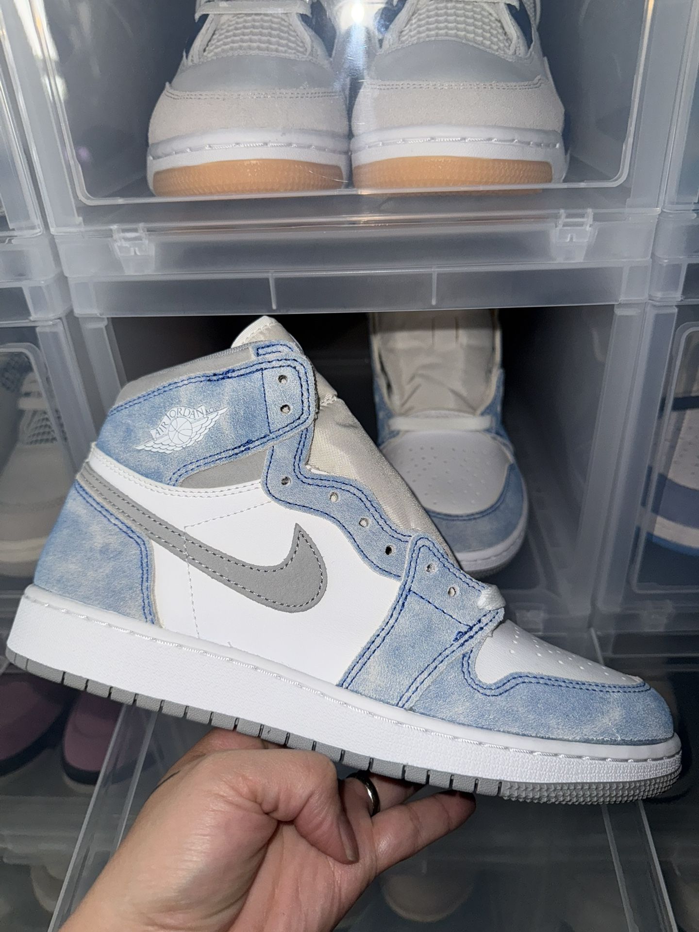 Jordan 1 Hyper Royal Smoke 7y
