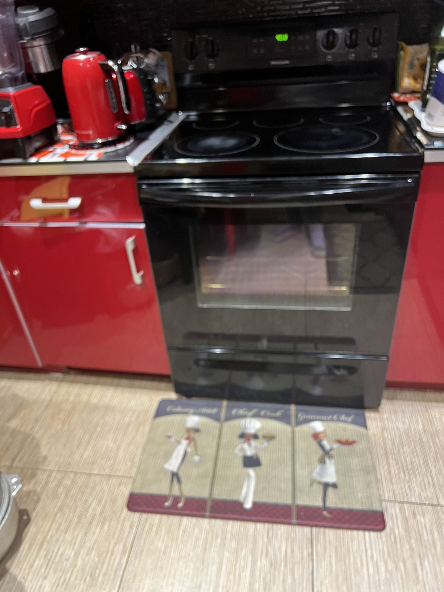 Frigidaire Black 29’