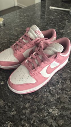 Size 8 Nikes