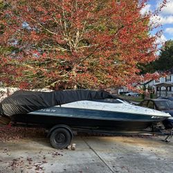 Bayliner Boat