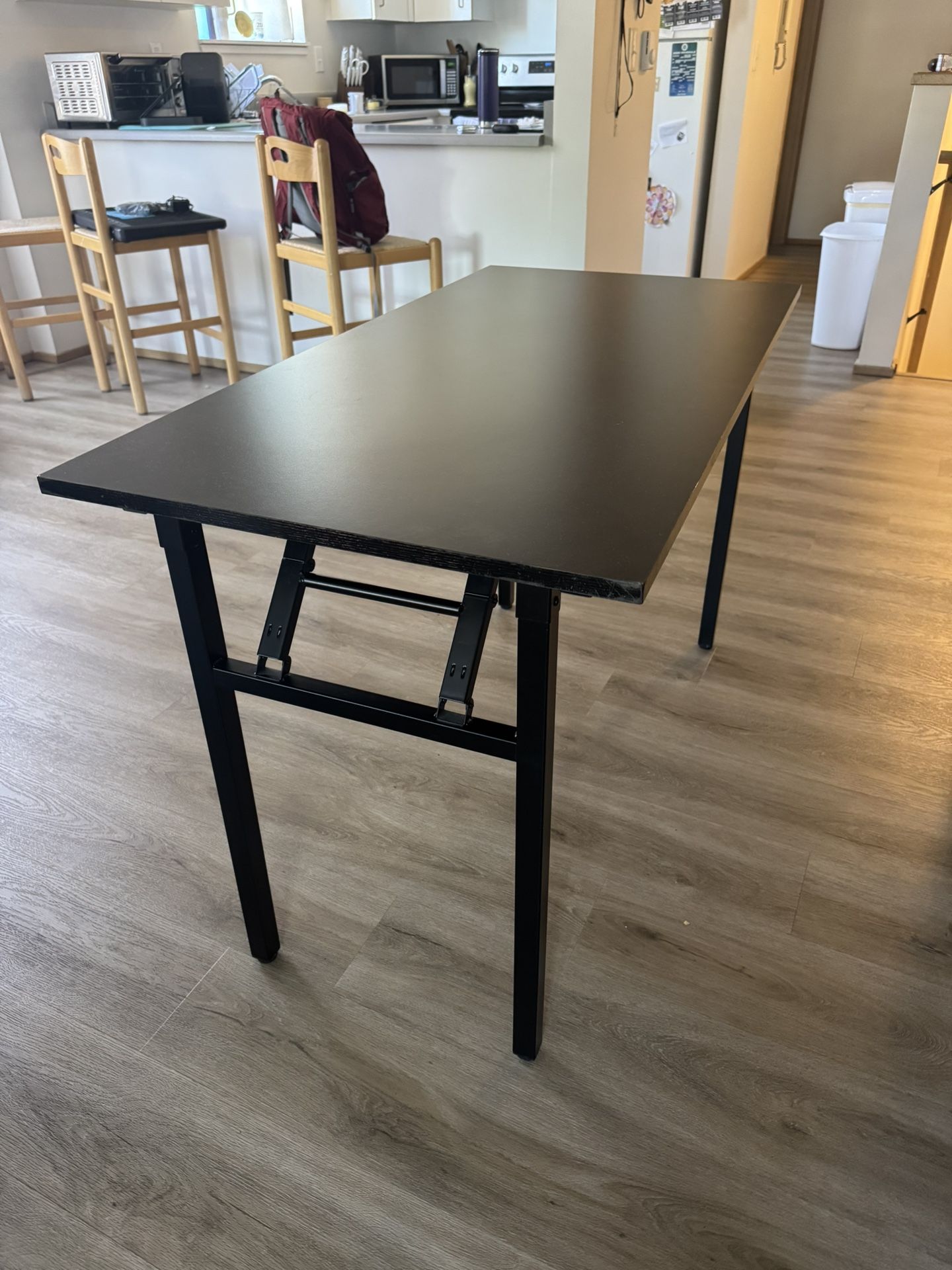 Folding / collapsable Table
