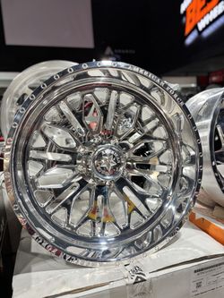 AMERICAN FORCE INTREPID SFCC 24X12 8X180 POLISH 