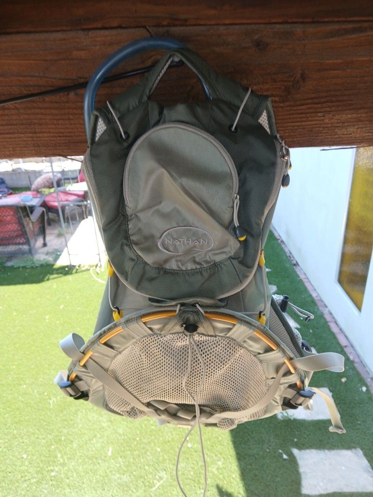 Nathan Workout Backpack