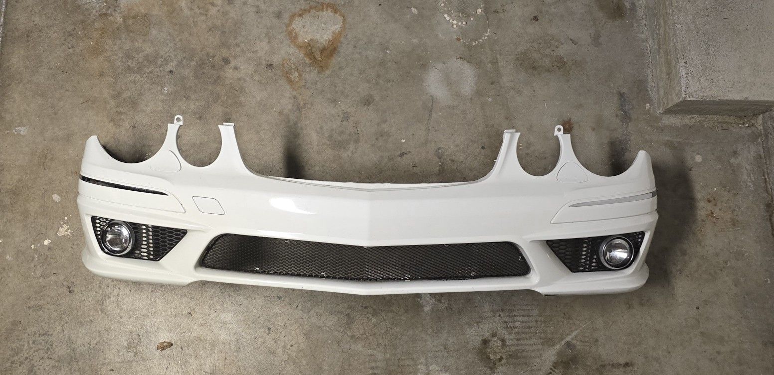 03-09 Mercedes E63 AMG W211 FRONT BUMPER AND GRILL