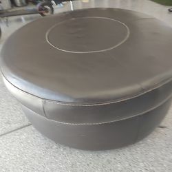 Like new natuzzi coffee table