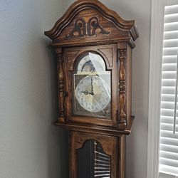 Grandmother Clock Excellent Condition