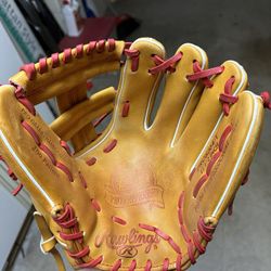 Customized Barely Used Rawlings Glove