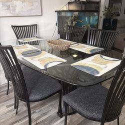 Table set $300